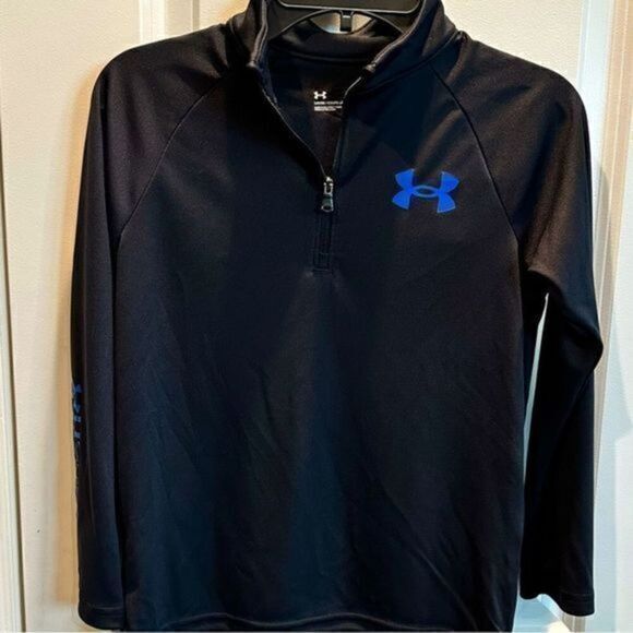 NWT - Boys 1/2 zip Under Armour Pullover - Size S - Picture 1 of 3